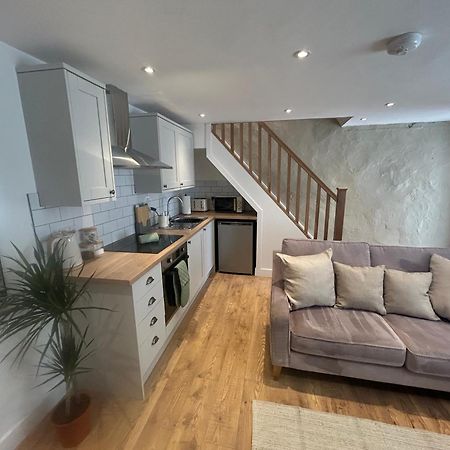 Cosy Modern Miners Cottage Llanllechid Esterno foto